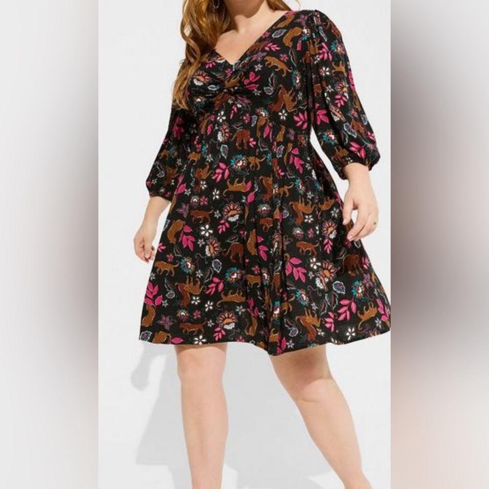 NWT Torrid MINI RAYON SLUB BALLOON SLEEVE TWIST FRONT DRESS